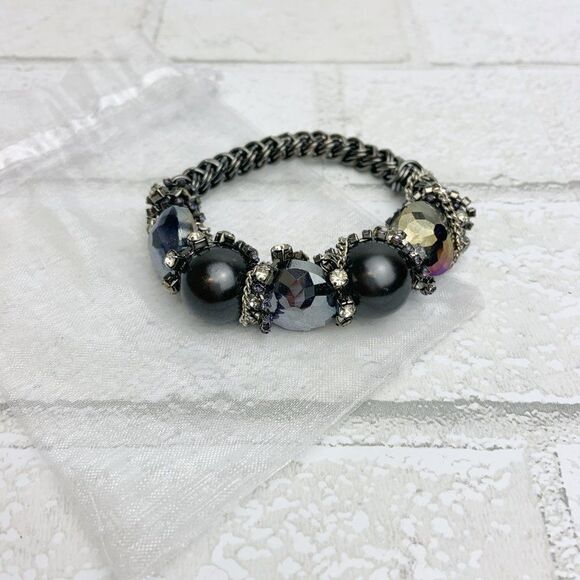 Beautiful Jeweled Bracelet  - Picture 1 of 6